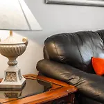 V-Home By Heritage Park And Glenmore Reservoir