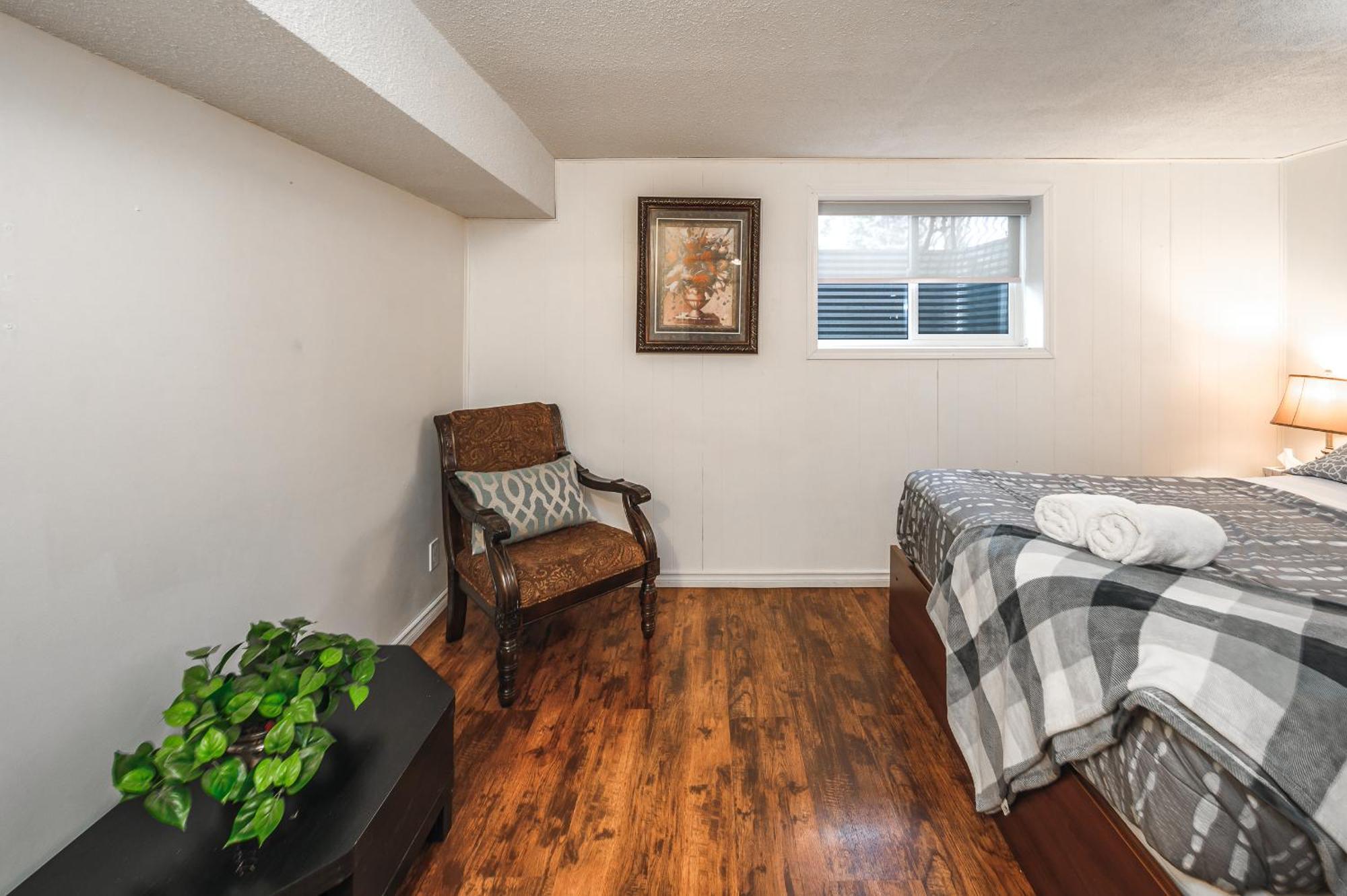 V-home By Heritage Park And Glenmore Reservoir Guest house *
